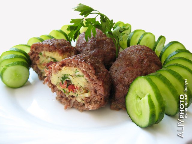 Мясные зразы с омлетом / Myasniye zrazi s omletom