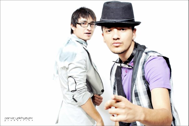 { Dolar-D and Daler Xonzoda (SAHRO group) Bez menya }